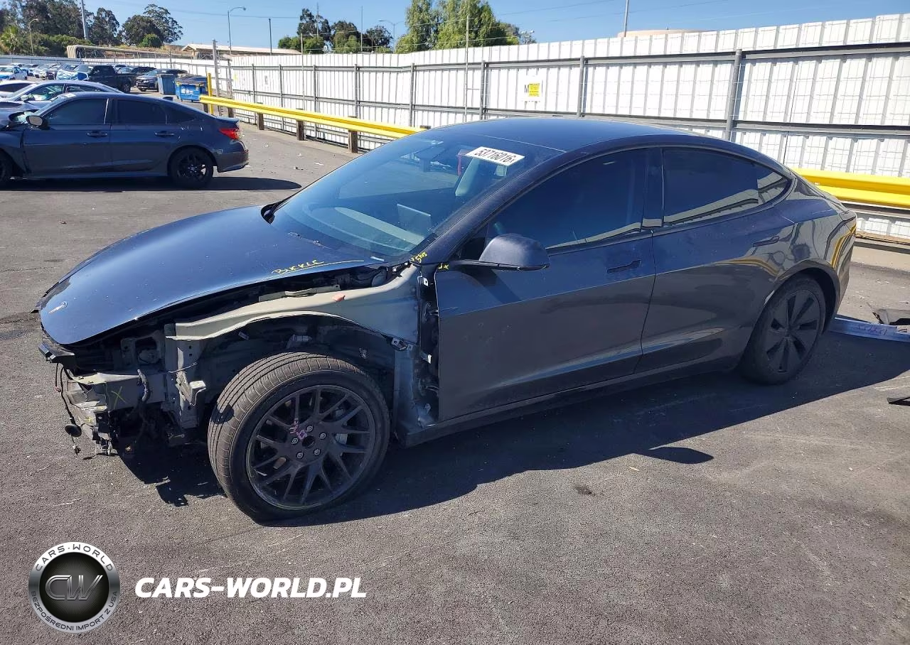 2024 Tesla Model 3 – zdjęcie 1 z 13