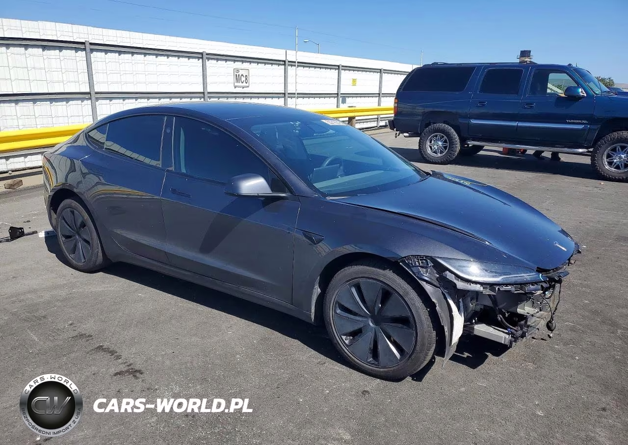 2024 Tesla Model 3 VIN:5YJ3E1EA8RF862158 - 4