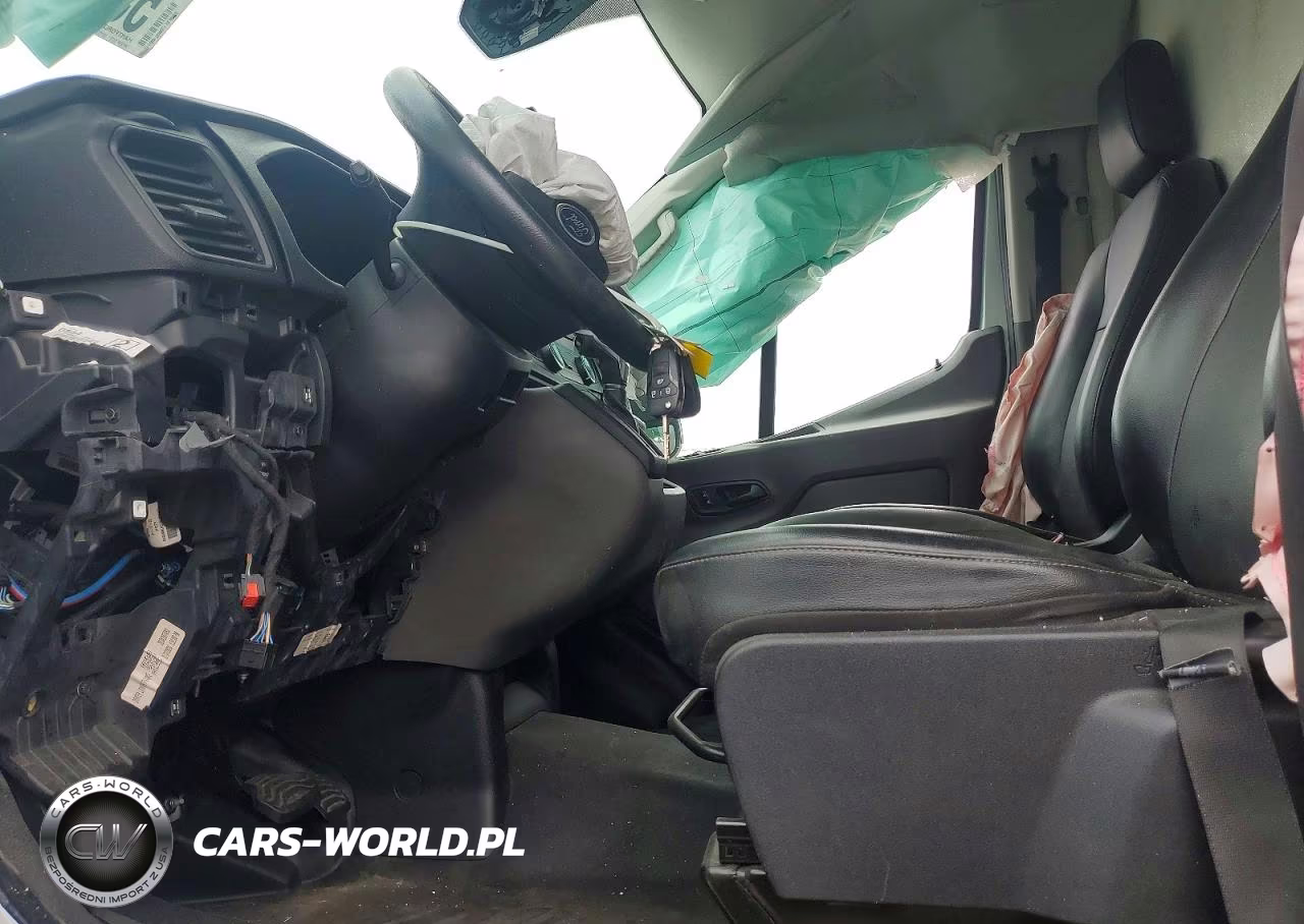 2020 Ford Transit 350 Refrigerated Delivery Van VIN:1FTBW1Y81LKA49742 - 7