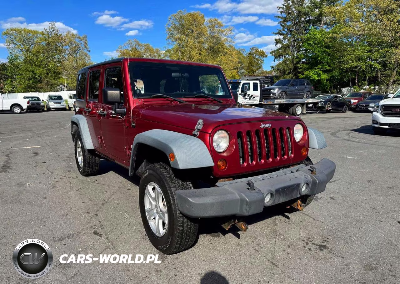 2012 Jeep Wrangler Unlimited Sport VIN:1C4BJWDG0CL121971 - 4