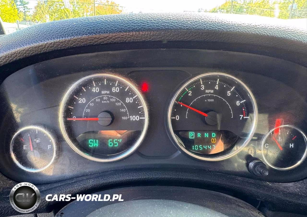 2012 Jeep Wrangler Unlimited Sport VIN:1C4BJWDG0CL121971 - 7