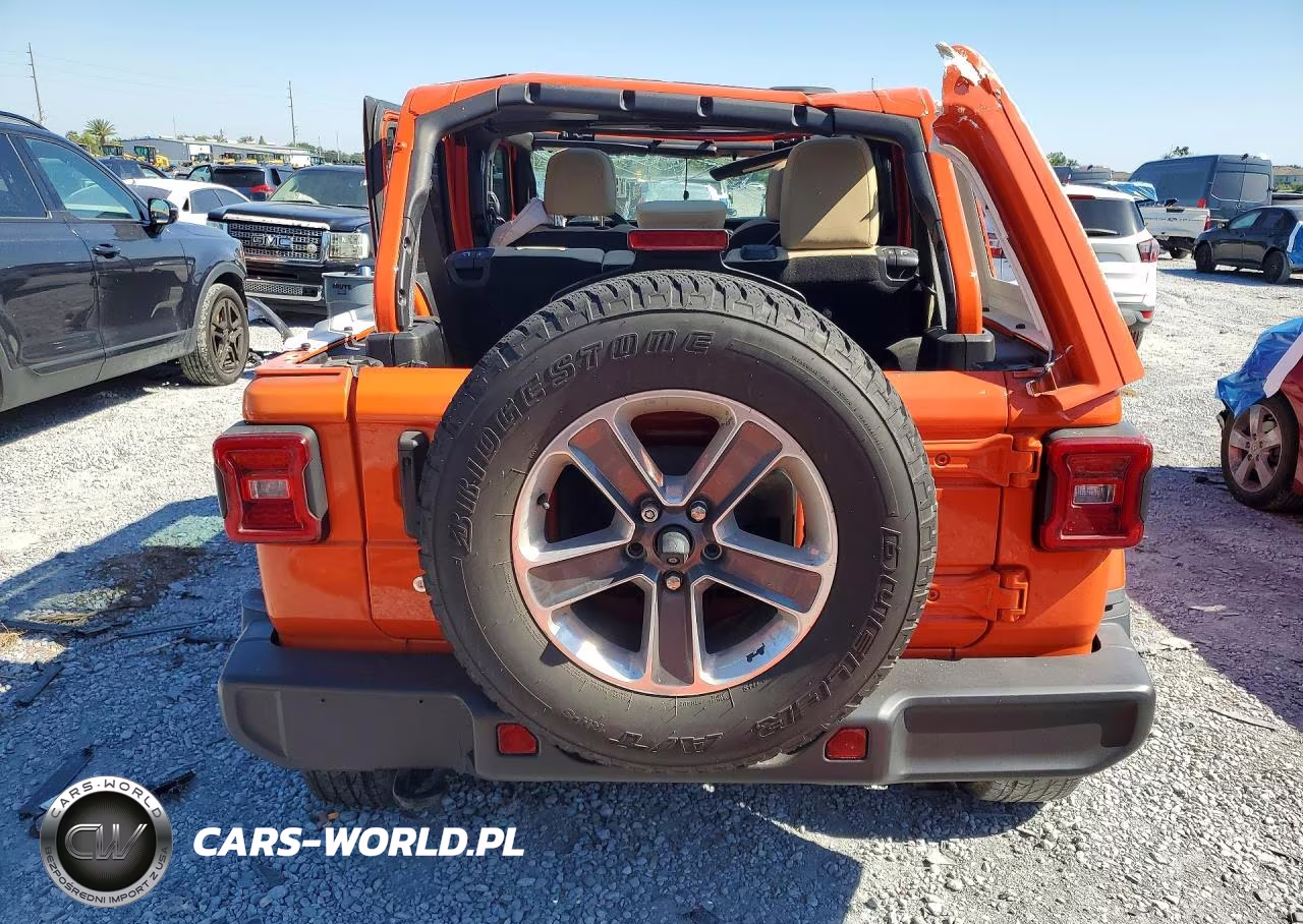 2018 Jeep Wrangler Unlimited Sahara VIN:1C4HJXEN4JW243628 - 6