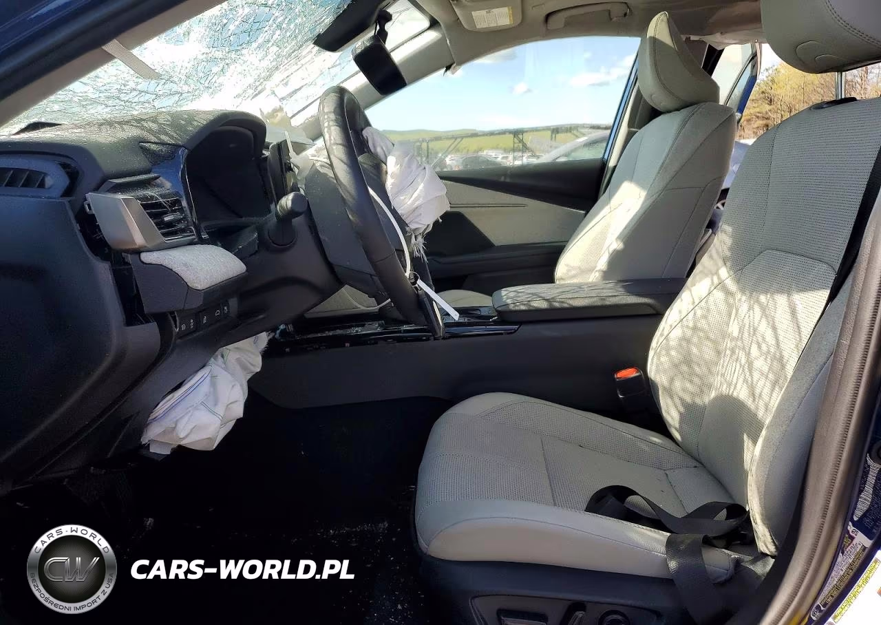 2026 Toyota Camry Xle VIN:4T1DBADKXTU044027 - 7