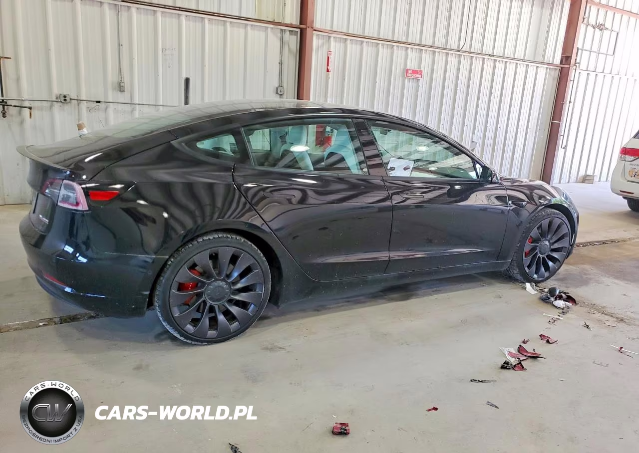 2021 Tesla Model 3 VIN:5YJ3E1EC8MF984514 - 3