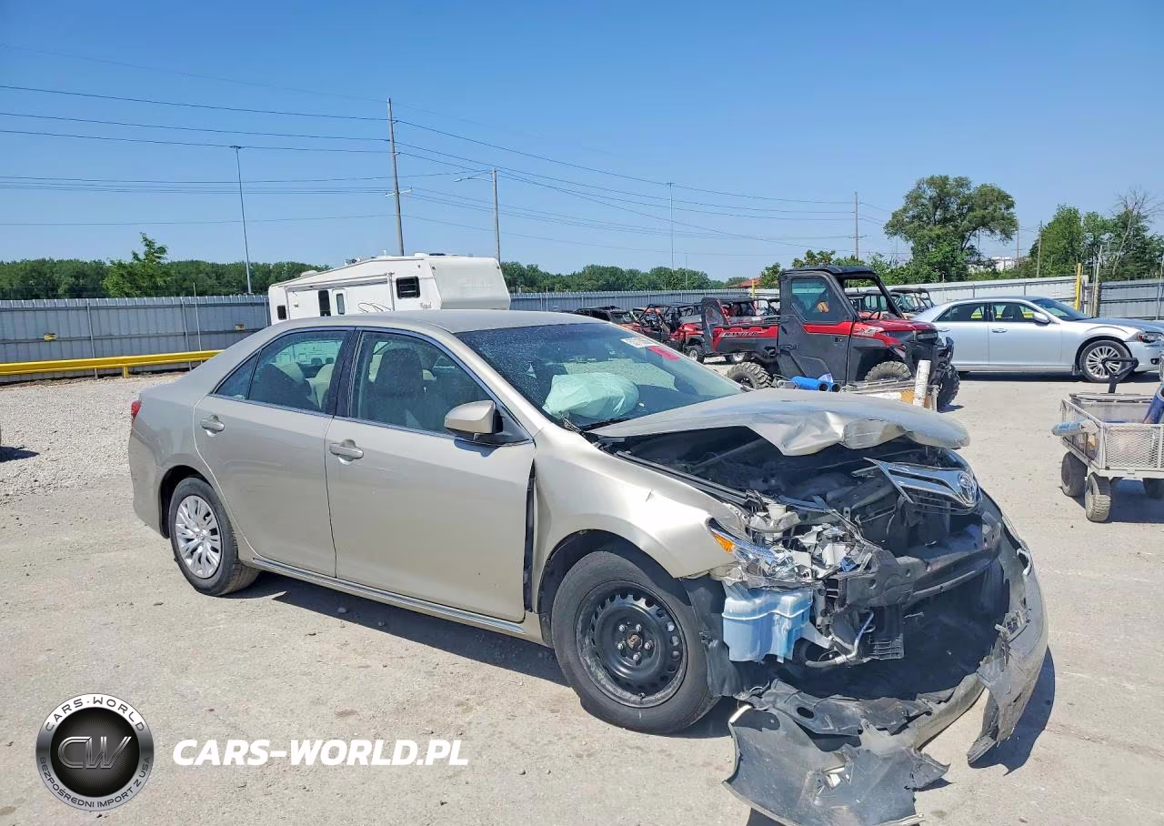2014 Toyota Camry Le VIN:4T4BF1FK0ER384336 - 4