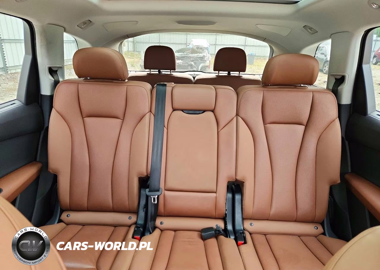 2021 Audi Q7 Premium Plus VIN:WA1LJAF70MD014770 - 10