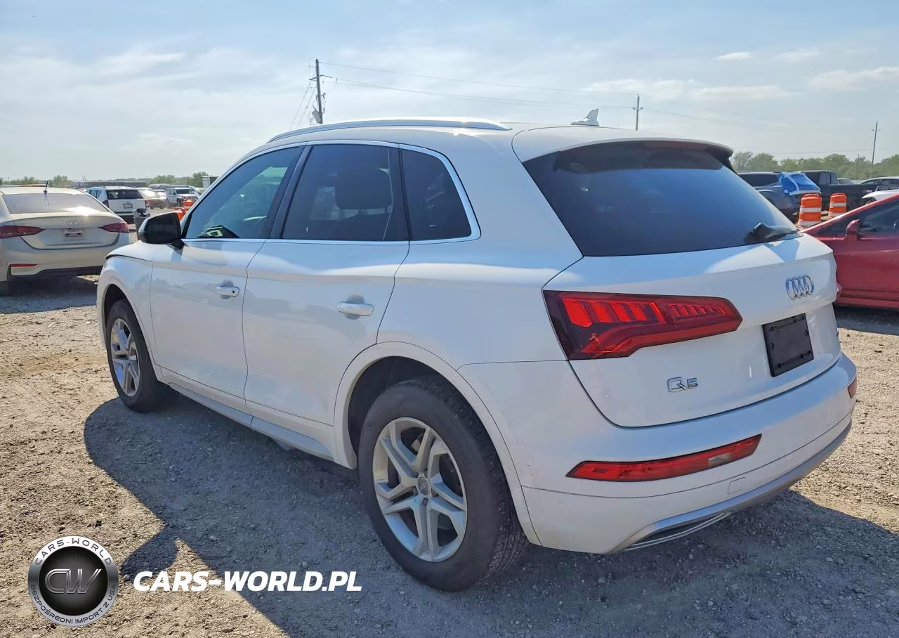 2019 Audi Q5 Premium VIN:WA1ANAFY3K2072174 - 2