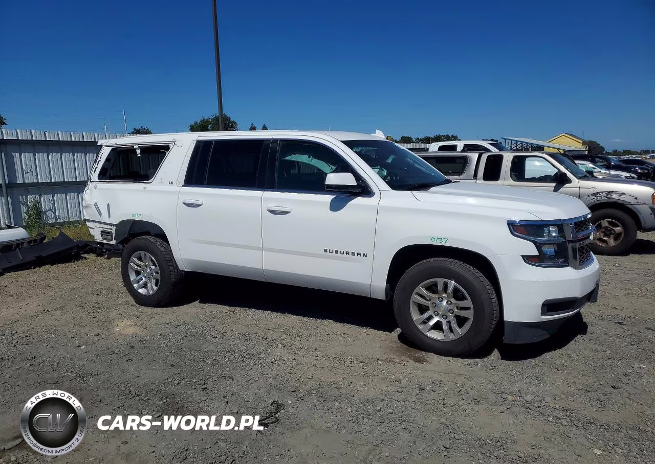 2015 Chevrolet Suburban C1500 Ls VIN:1GNSCHKC3FR669638 - 4