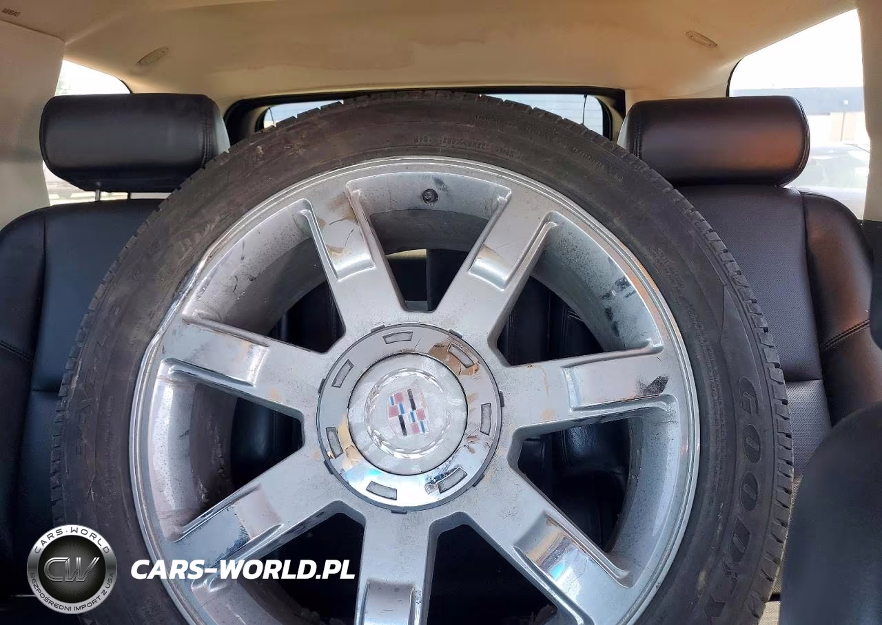 2008 Cadillac Escalade Luxury VIN:1GYFK63858R106261 - 10