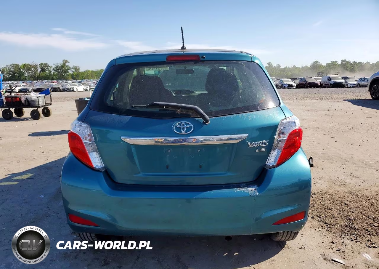 2013 Toyota Yaris 5-Door Le VIN:JTDKTUD37DD548555 - 6