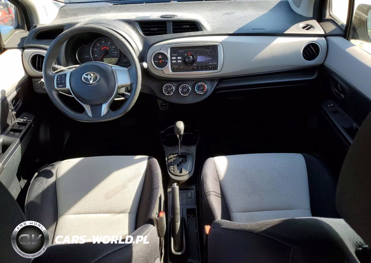 2013 Toyota Yaris 5-Door Le VIN:JTDKTUD37DD548555 - 8