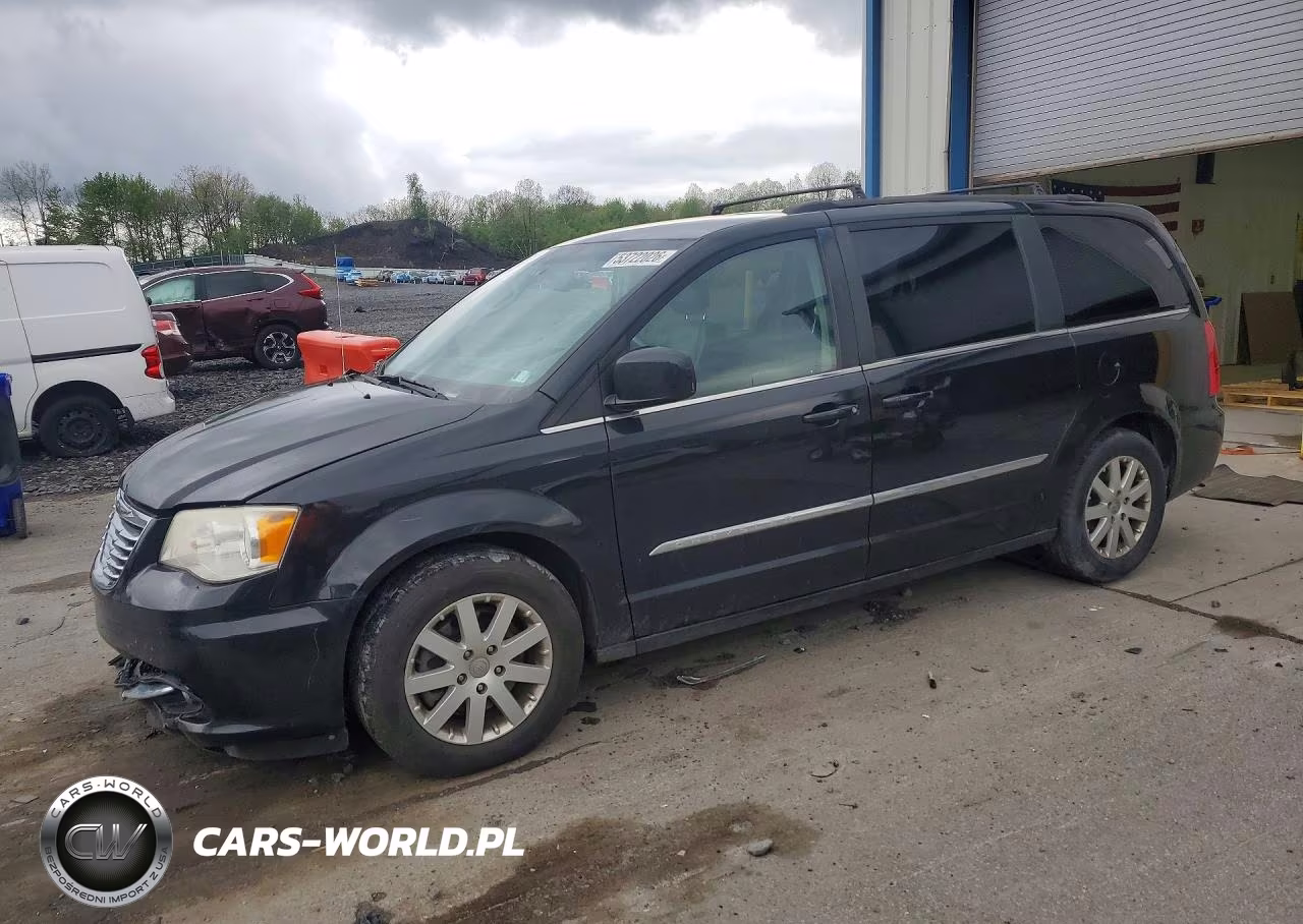 2015 Chrysler Town & Country – zdjęcie 1 z 13