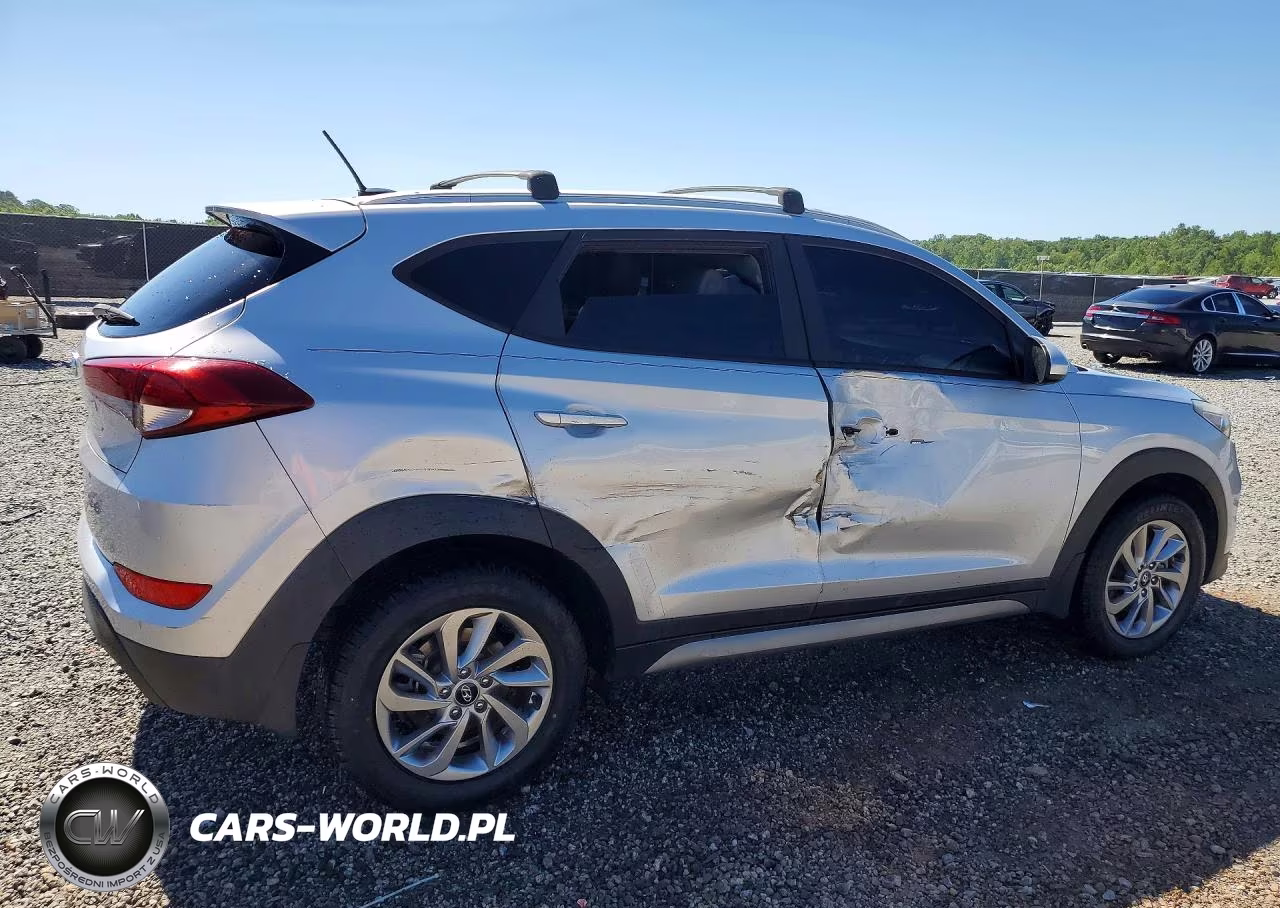 2017 Hyundai Tucson Se VIN:KM8J33A46HU453358 - 3