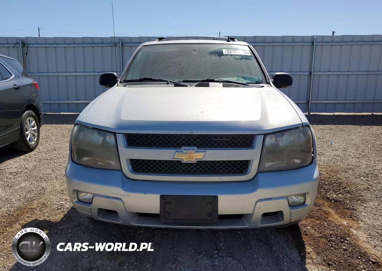 2008 Chevrolet Trailblazer Ls VIN:1GNDT13S882232381 - 5