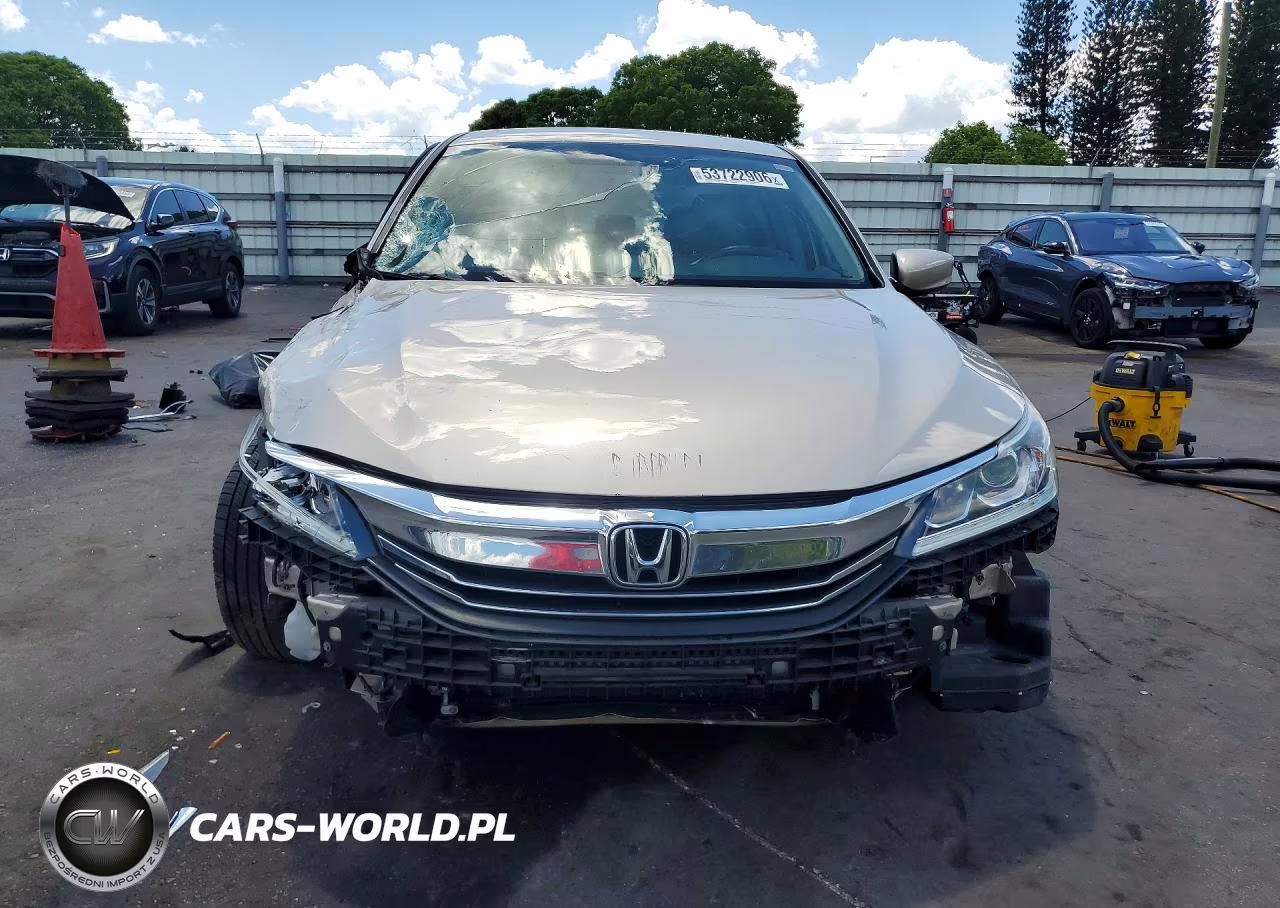 2017 Honda Accord Lx VIN:1HGCR2F37HA139386 - 5