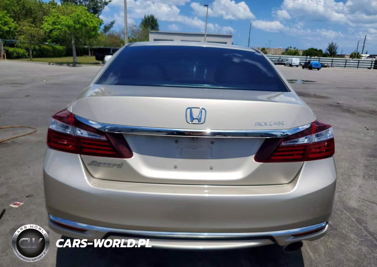2017 Honda Accord Lx VIN:1HGCR2F37HA139386 - 6
