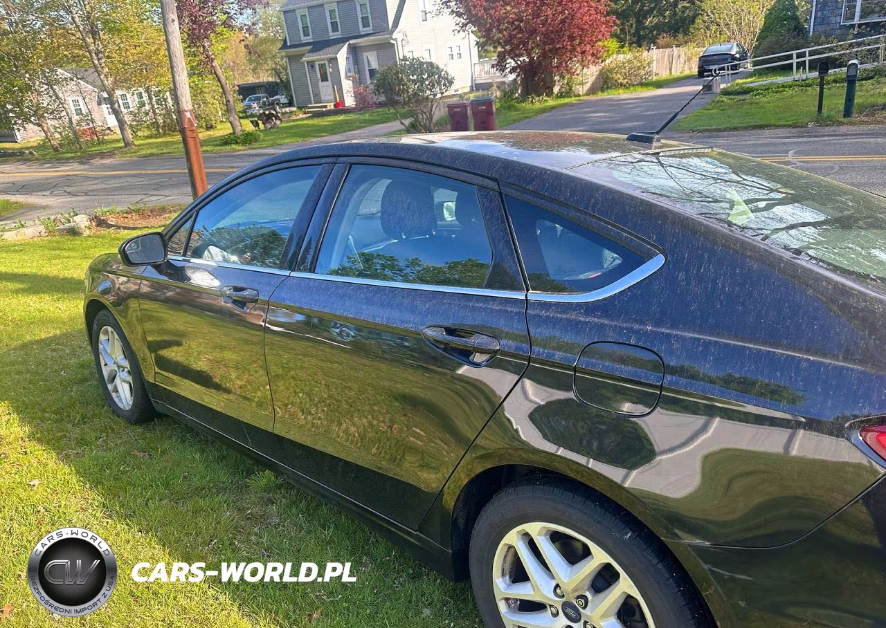 2014 Ford Fusion Se VIN:3FA6P0HD3ER347915 - 3