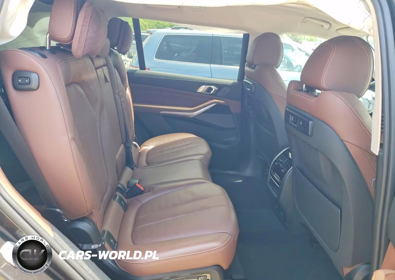 2020 BMW X7 xDrive40I VIN:5UXCW2C05L9A00189 - 11
