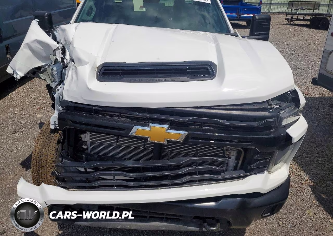 2026 Chevrolet Silverado K3500 VIN:1GB4KSEY5TF211609 - 11