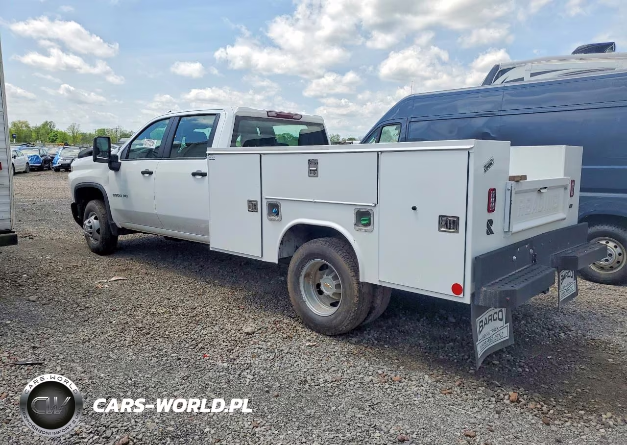 2026 Chevrolet Silverado K3500 VIN:1GB4KSEY5TF211609 - 2