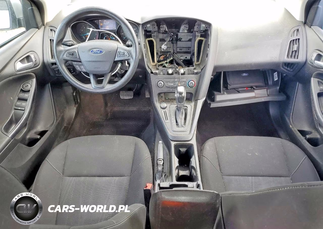 2016 Ford Focus Se VIN:1FADP3F29GL330757 - 8