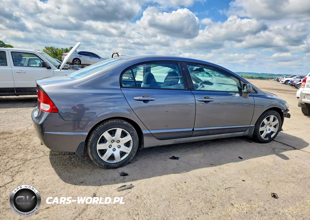 2009 Honda Civic Lx VIN:19XFA16519E042004 - 3