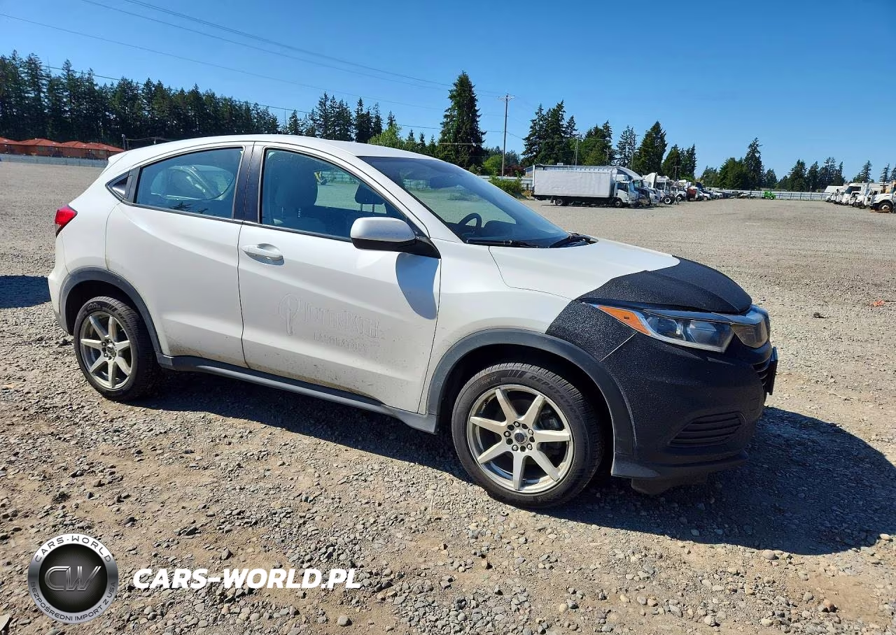 2021 Honda Hr-V Lx VIN:3CZRU6H33MM743679 - 4
