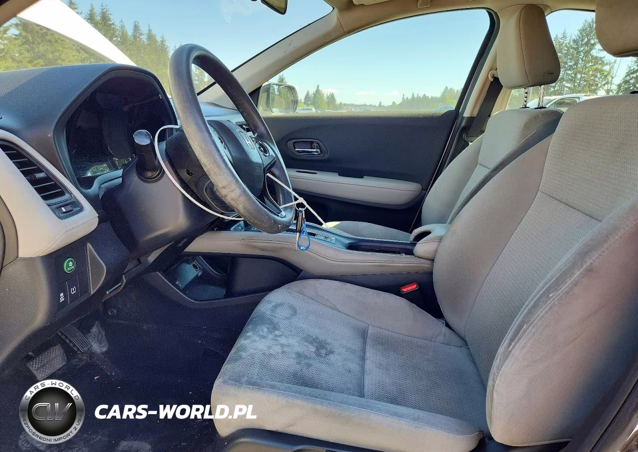 2021 Honda Hr-V Lx VIN:3CZRU6H33MM743679 - 7