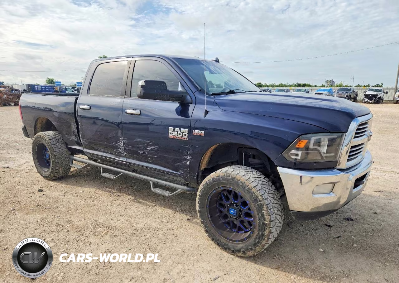2015 Ram 2500 Slt VIN:3C6UR5DJ2FG563120 - 4