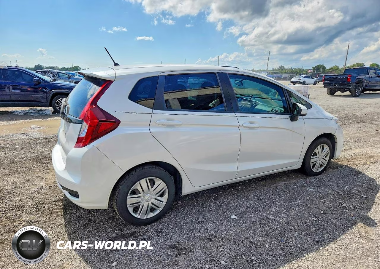 2019 Honda Fit Lx VIN:3HGGK5H42KM712363 - 3
