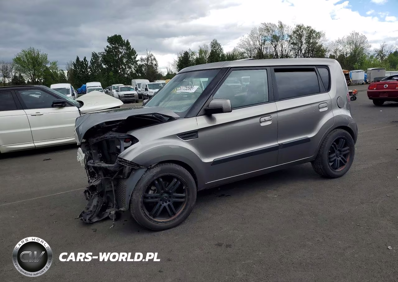 2010 Kia Soul +
