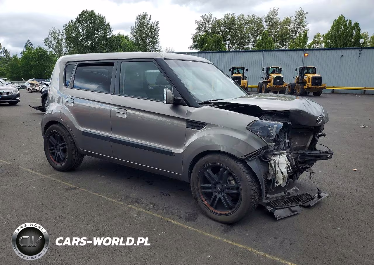 2010 Kia Soul + VIN:KNDJT2A29A7177260 - 4