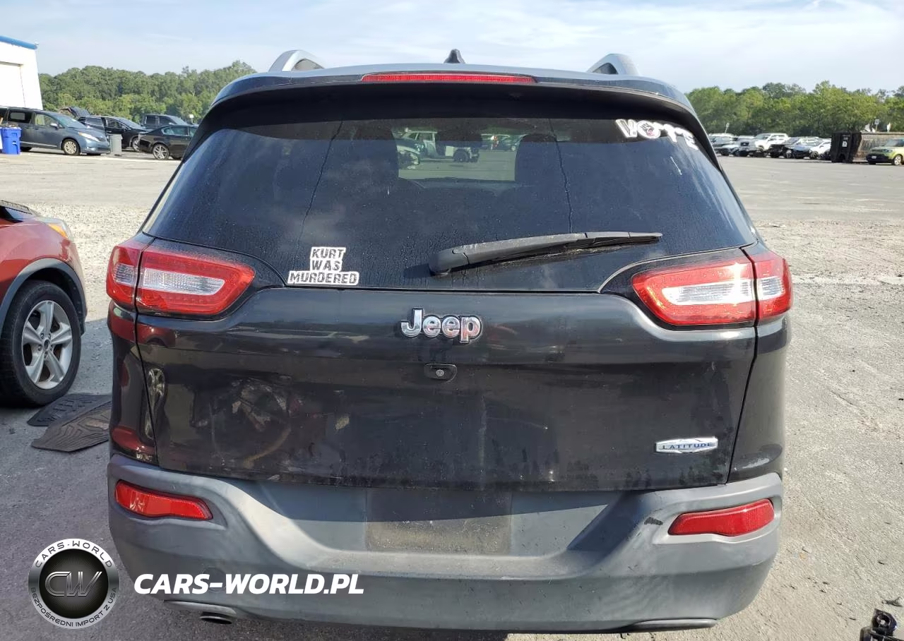 2016 Jeep Cherokee Latitude VIN:1C4PJLCB4GW161114 - 6