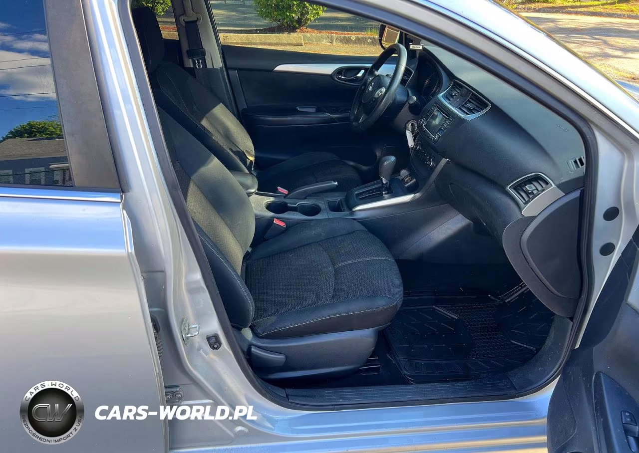 2018 Nissan Sentra S VIN:3N1AB7AP3JY302458 - 5