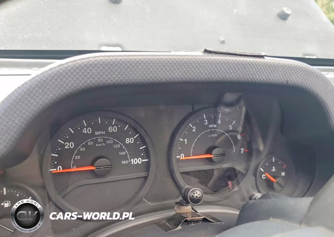 2007 Jeep Wrangler X VIN:1J4GB39167L106817 - 9
