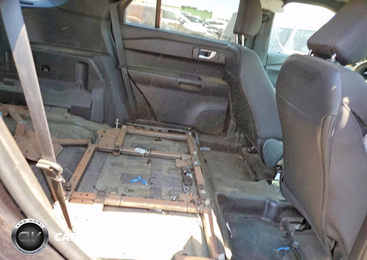 2022 Ford Explorer Police Interceptor VIN:1FM5K8AB0NGC43297 - 10