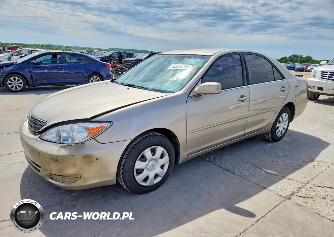 2004 Toyota Camry Standard