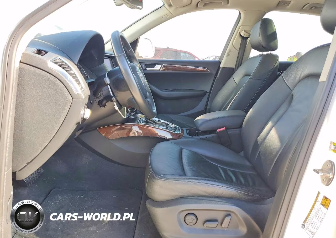 2010 Audi Q5 Premium Plus VIN:WA1LKAFPXAA003351 - 7