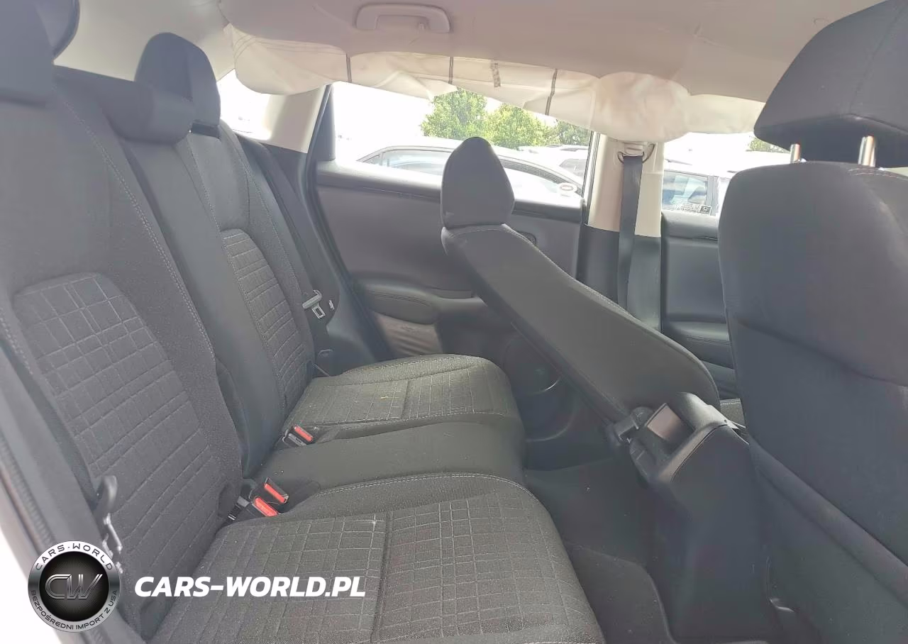 2025 Honda Hr-V Lx VIN:3CZRZ2H33SM710138 - 11