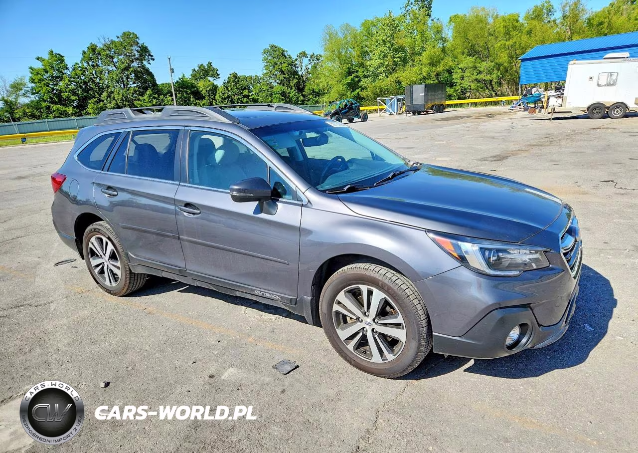 2018 Subaru Outback 2.5I Limited VIN:4S4BSANC9J3220423 - 4