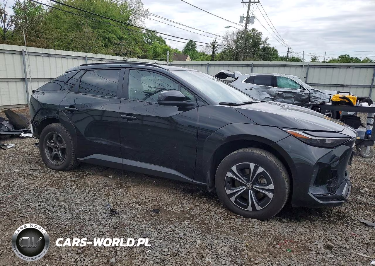 2025 Toyota Bz4X Xle VIN:JTMAAAAA5SA067723 - 4
