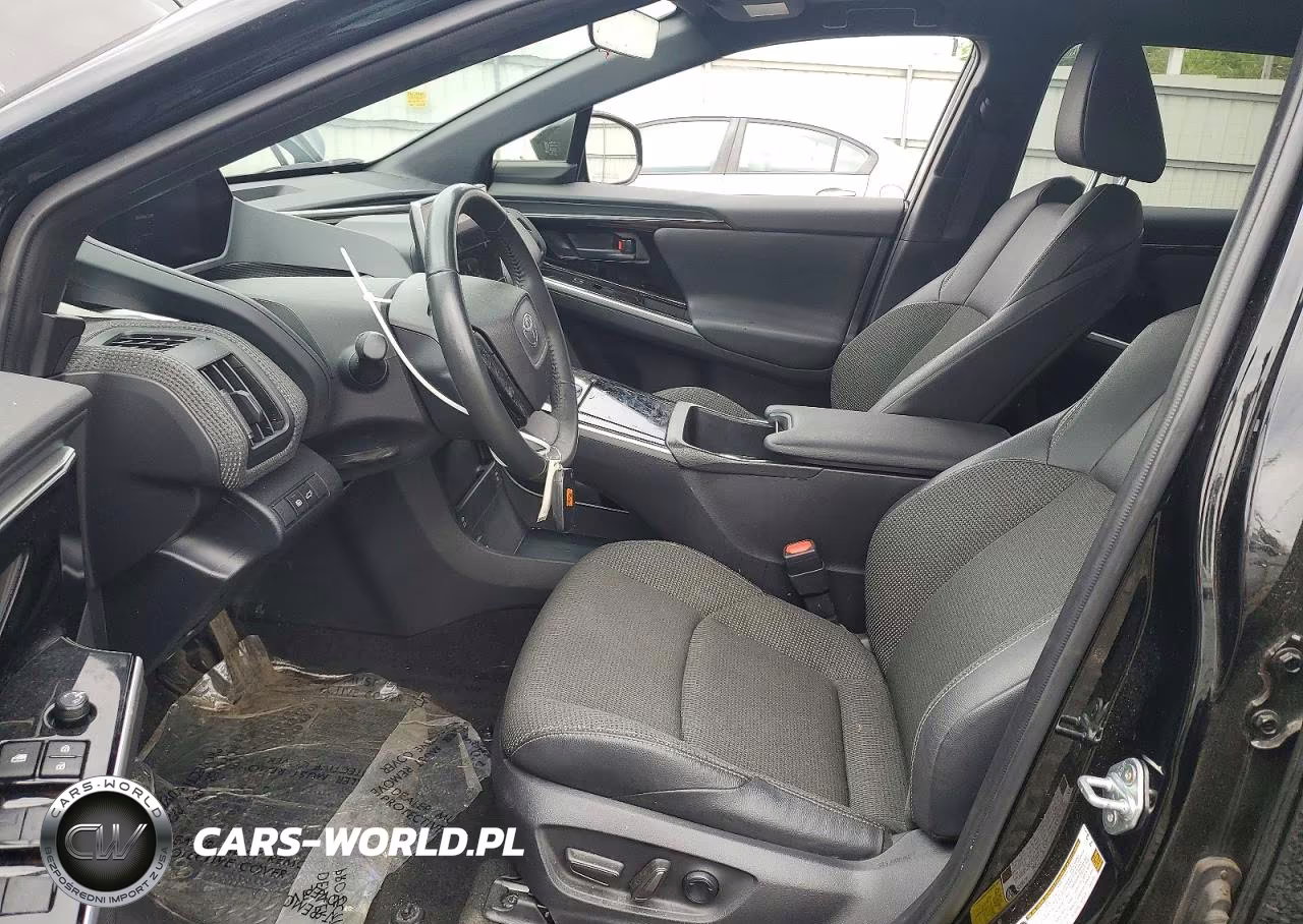 2025 Toyota Bz4X Xle VIN:JTMAAAAA5SA067723 - 7
