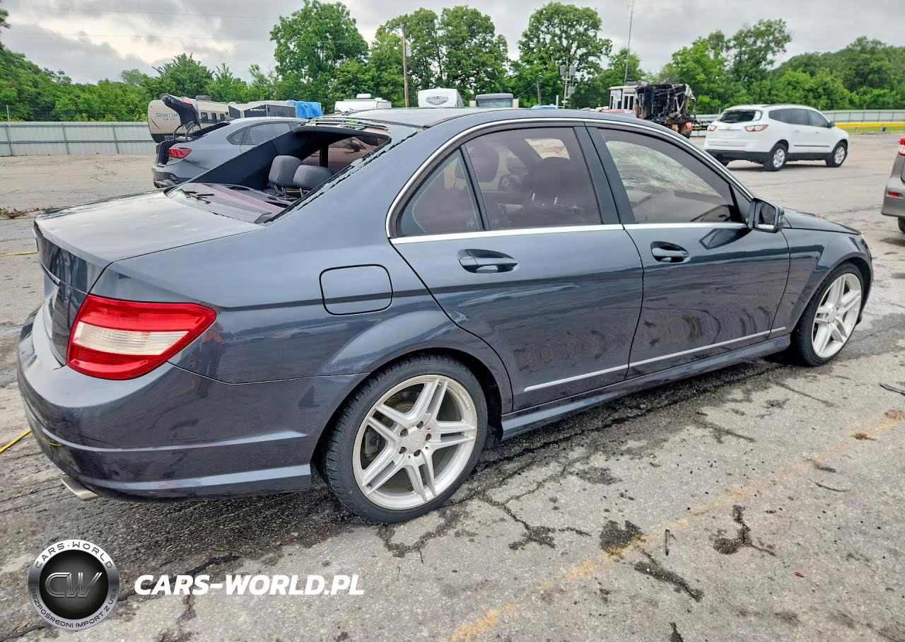 2010 Mercedes-Benz C 300 VIN:WDDGF5EB5AR091807 - 3