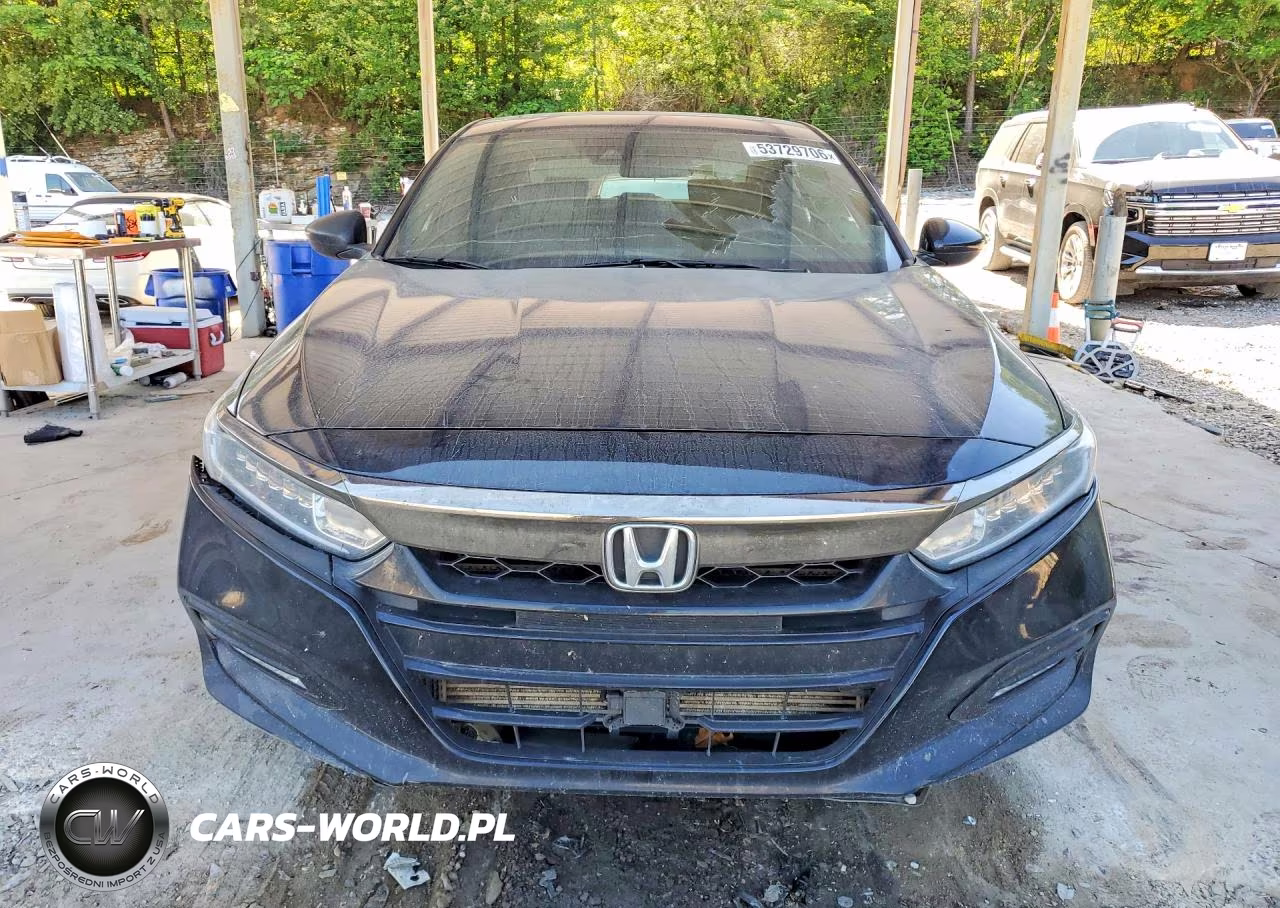 2018 Honda Accord Sport VIN:1HGCV2F3XJA049084 - 5