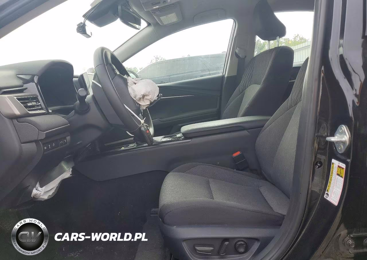 2025 Toyota Camry Le VIN:4T1DAACK9SU043759 - 7