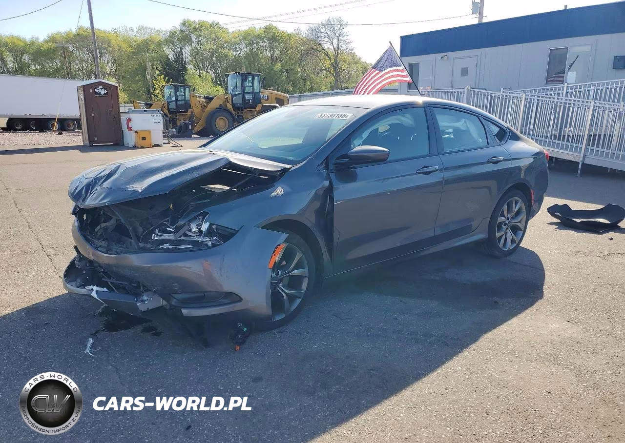 2015 Chrysler 200 S – zdjęcie 1 z 12