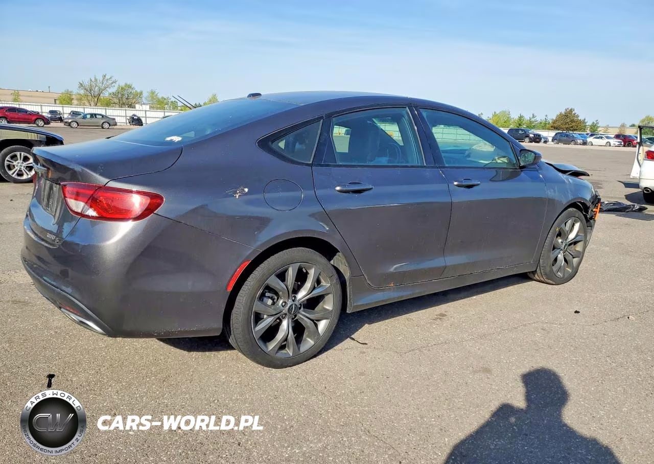 2015 Chrysler 200 S VIN:1C3CCCDG4FN543901 - 3