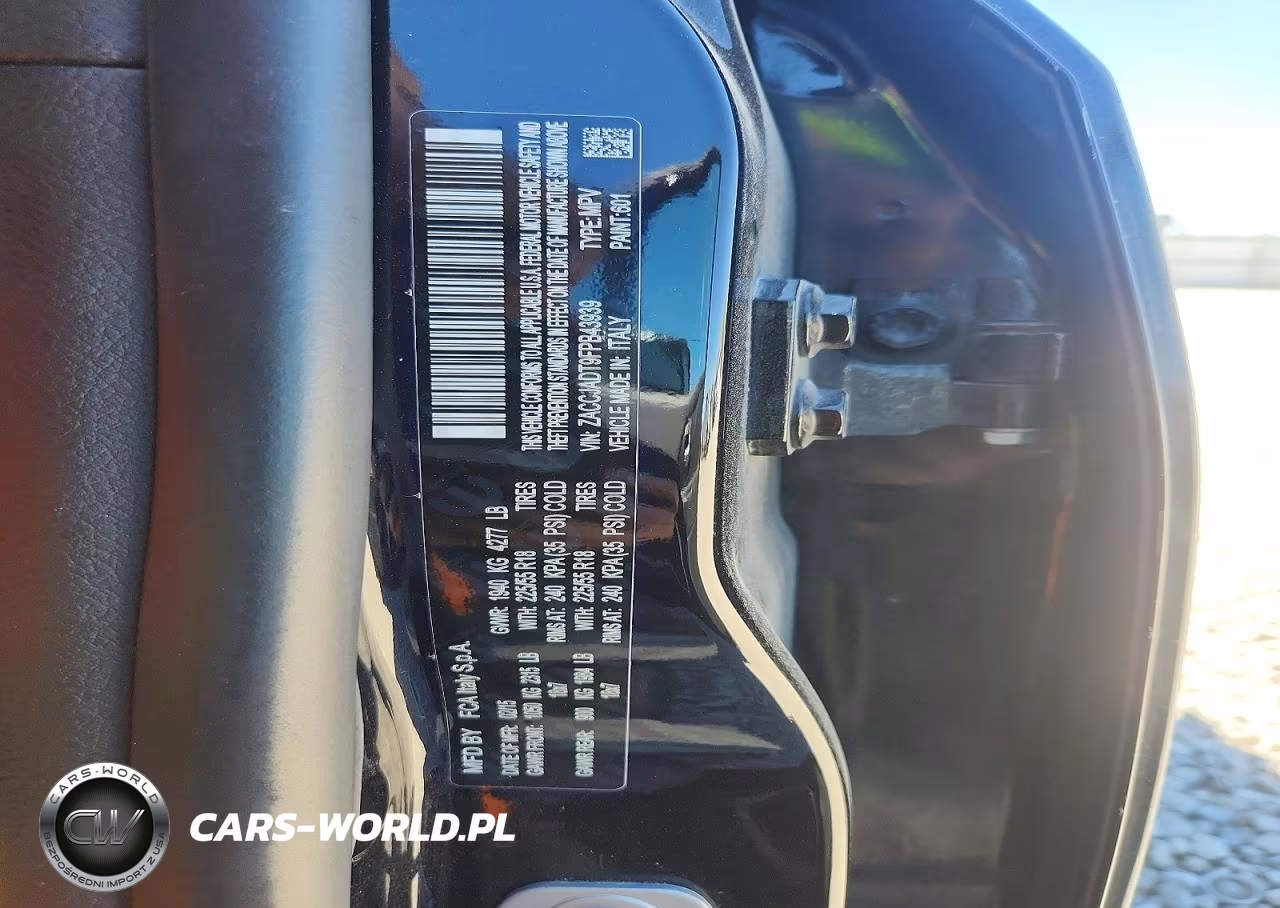 2015 Jeep Renegade Limited VIN:ZACCJADT9FPB43939 - 13