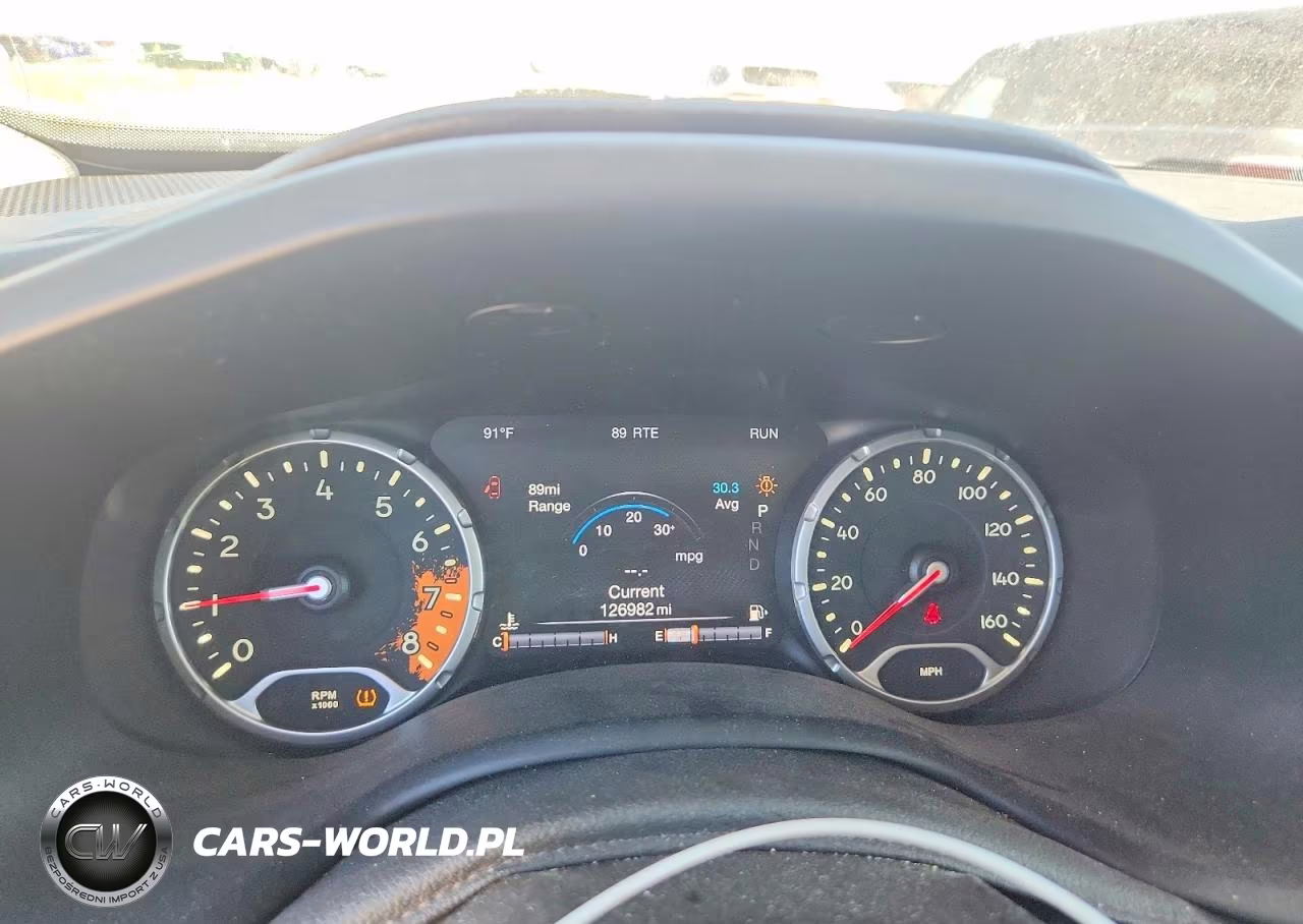 2015 Jeep Renegade Limited VIN:ZACCJADT9FPB43939 - 9