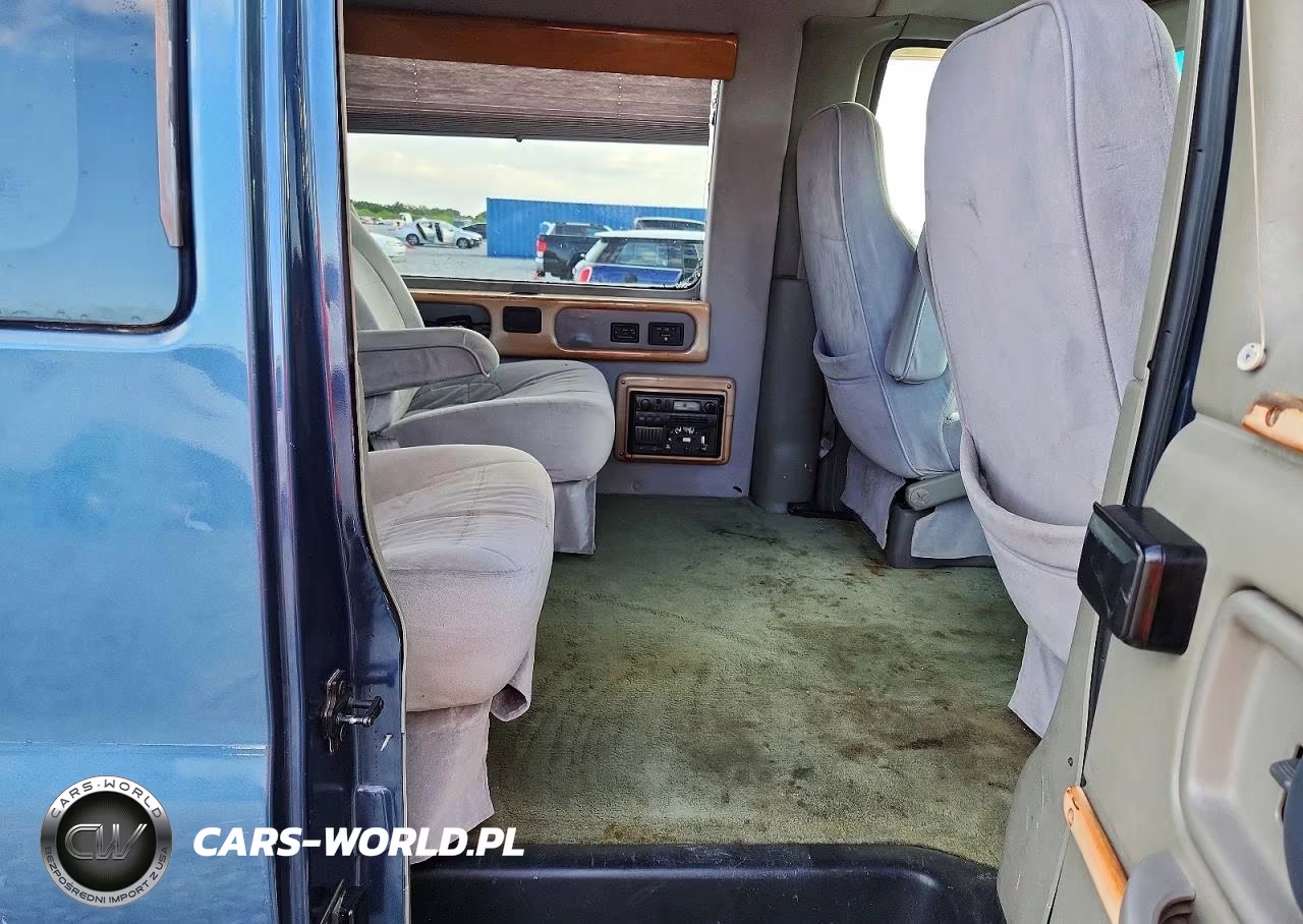 1999 Chevrolet Express G1500 VIN:1GBFG15R4X1036737 - 10